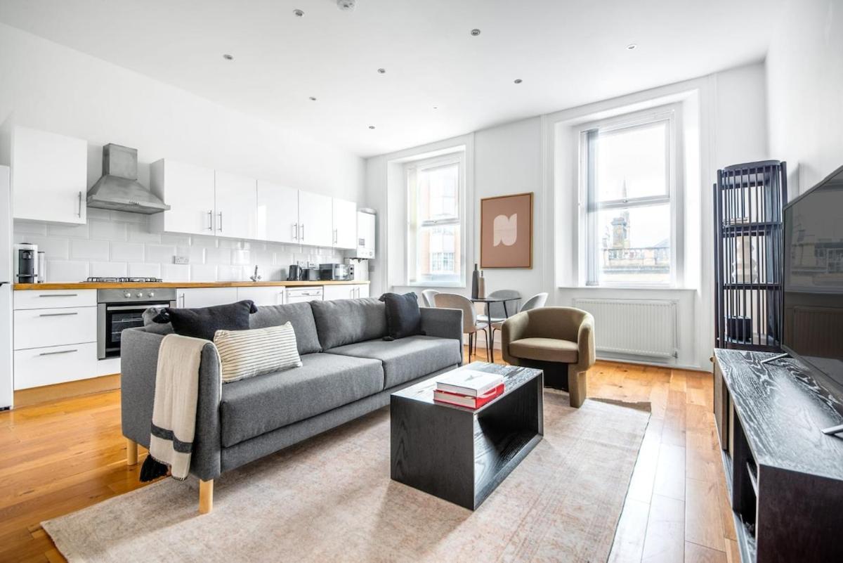 Hyde Park 2 Bedroom Comfort Living Apartment *